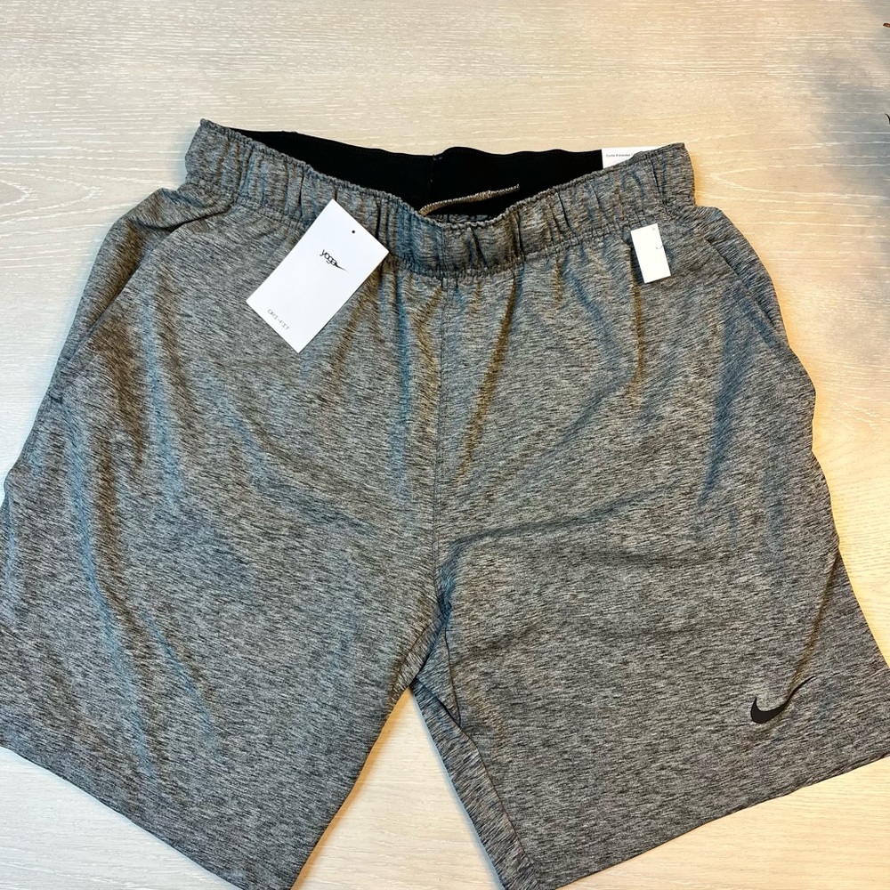 Nike Men's Heather Gray Athletic Shorts